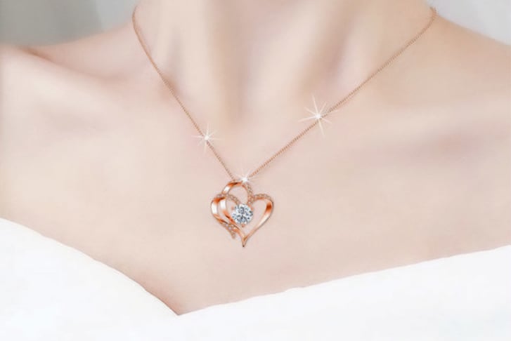 Women’s-Double-Heart-Shape-Pendant-Necklace-2