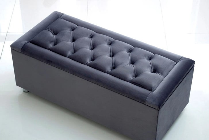 CHESTERFIELD-BUMPER-PLUSH-VELVET-OTTOMAN-BOX-2