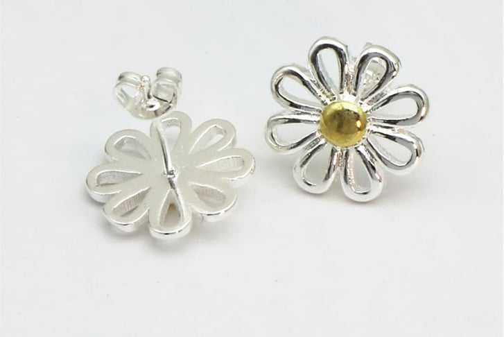 DAISY-STUD-EARRINGS-4