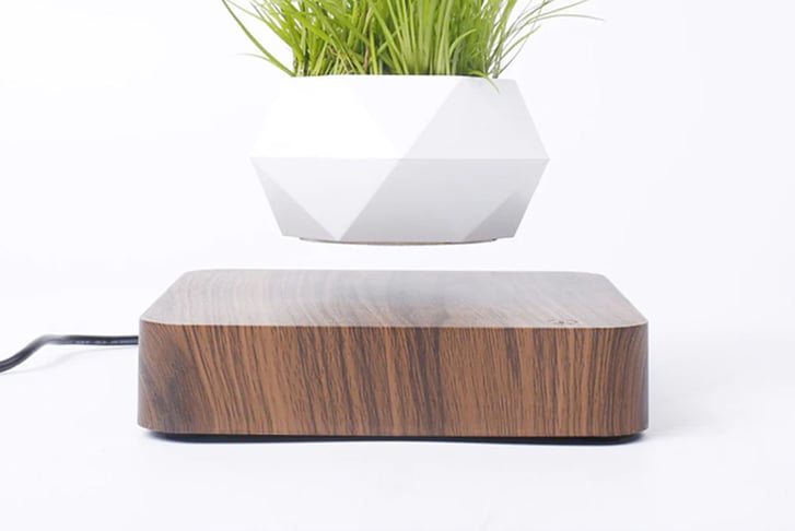 Levitating-Plant-Pot-3