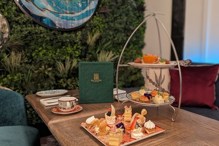 4* Hilton Spa Day and Sparkling Afternoon Tea for 2 - Glasgow City Centre