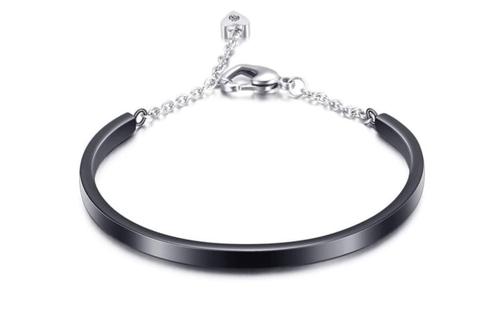 Eira-Wen-Astrid-Bangle-2