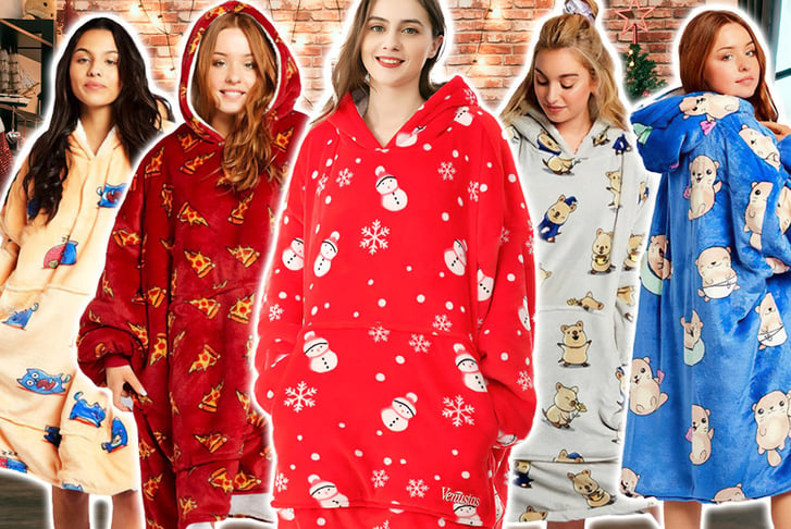 Christmas-Hoodied-Wearable-Blanket-1