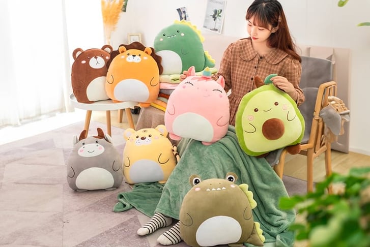 2-in-1-Cartoon-Hugging-Pillow-Blanket-1