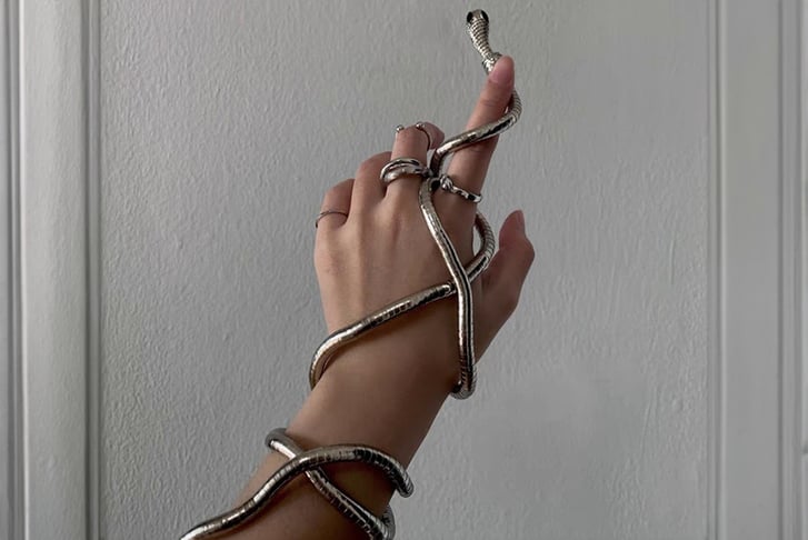 WINDING-SNAKE-NECKLACE-AND-BRACELET-5