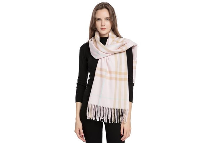 The-Classic-Check-Burberry-Inspired-Scarf-10
