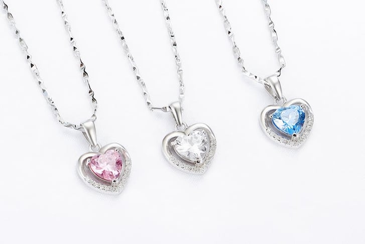 classic-elegant-heart-necklace-1