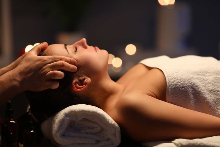 Back, Head and Foot Massage, Spa Access & Bubbly - For 1 or 2 People - Beauty & Melody Spa Piccadilly