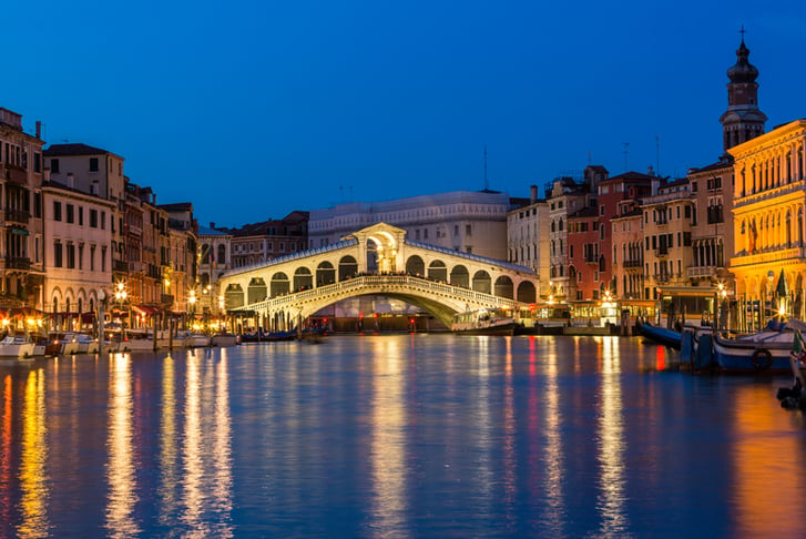 RIALTO BRIDGE VENICE