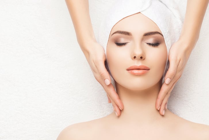 Dermaplaning Facial