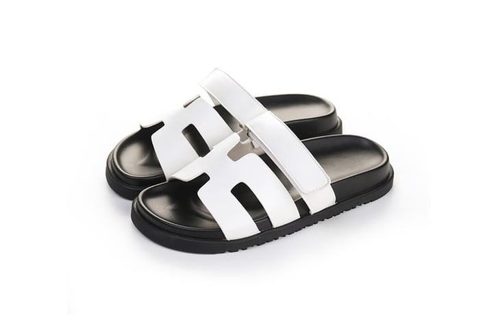 Women’s-Hermes-Inspired-Chypre-Flat-Sandals-2