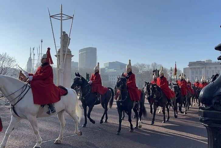 Royal Family and Changing of the Guard Walking Tour