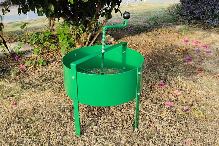 Garden-Rotary-Soil-Sifter-Compost-Sieve-Large-18-Litre-1