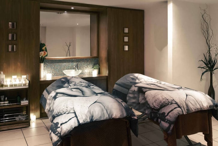 4* Mercure Holland House Spa Day With 50-Min Treatment, Afternoon Tea, Bubbly, Robes & £10 Voucher – Cardiff