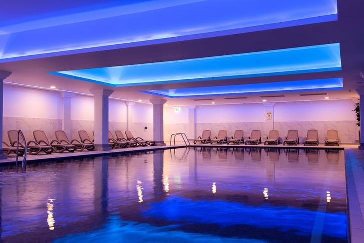 4* Greenwoods Spa Day, Afternoon Tea & £10 Voucher – Essex