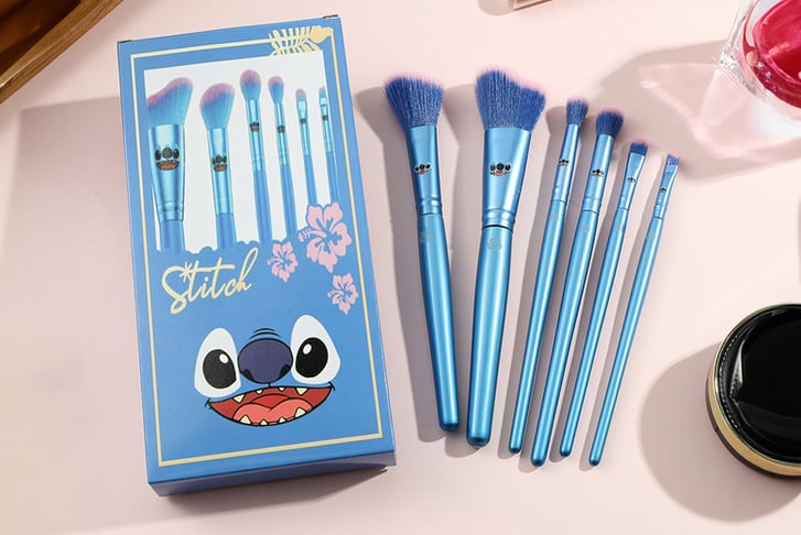 Lilo-and-Stitch-inspired-Makeup-Brushes-1