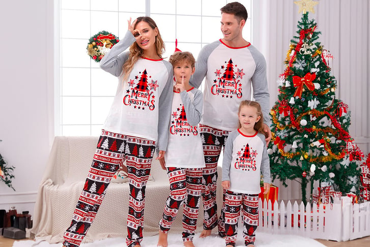 Christmas-Tree-Snowflake-Letters-Print-Family-Matching-Long-Sleeve-Pajamas-Sets-1