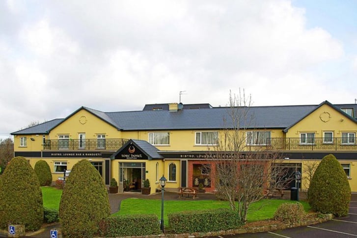 Killarney Hotel Stay & Breakfast for 2