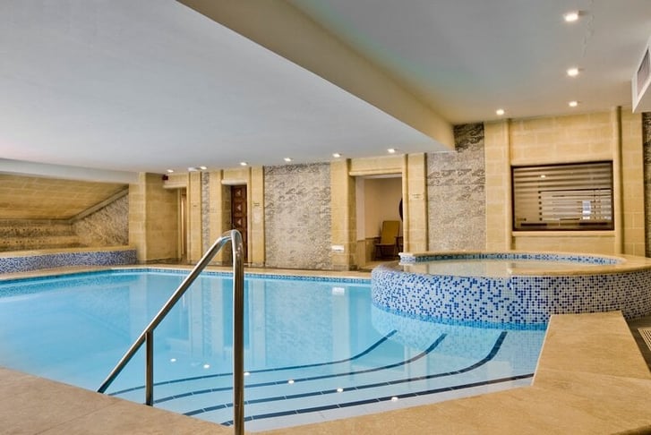 indoor-pool (2)