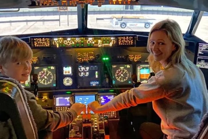 Flight Simulator Experience with a Photo