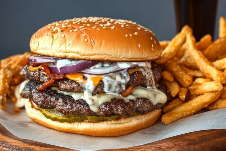 Smash Burger, Loaded Fries & Beer/Cocktail - Birmingham - Redcorc Digbeth