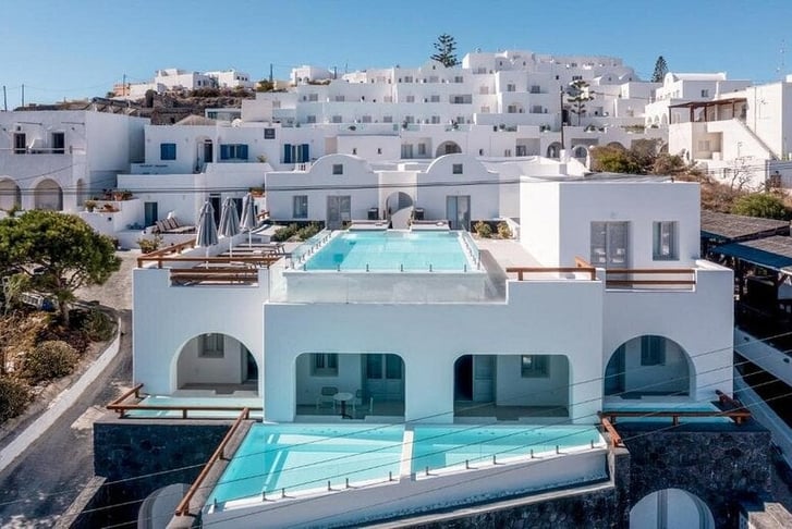 santorini-palace