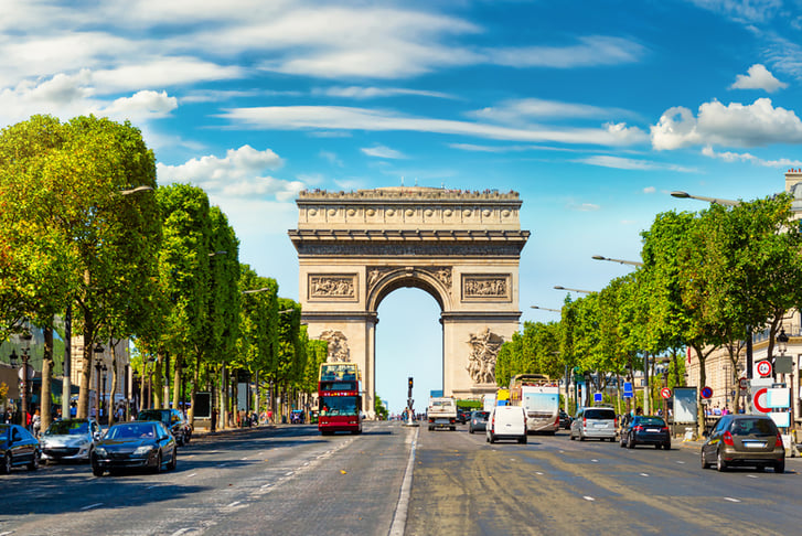AdobeStock_382600909