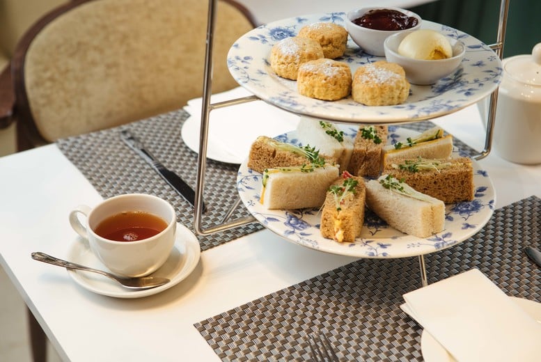 5* Park Grand Afternoon Tea & Bottle of Prosecco for 2 - Hyde Park  