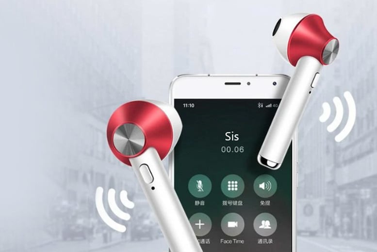 Mobile phone best sale with earbuds