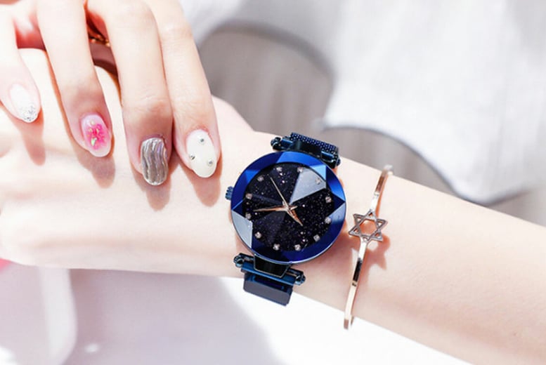 Starry on sale magnetic watch