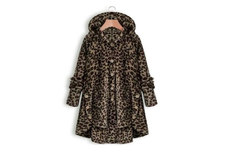 Womens-winter-knitted-faux-fur-coat-3