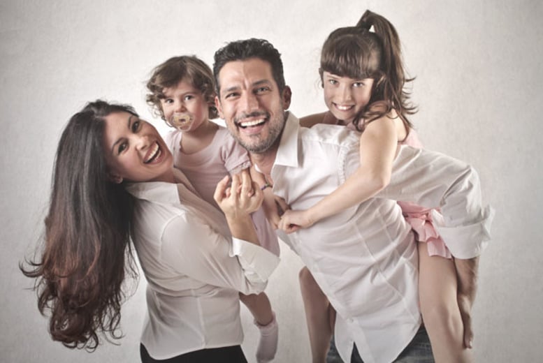 1326478Family Photoshoot & Print Voucher - Leicester